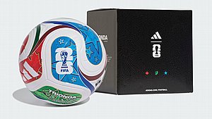 כדורגל אדידס מונדיאל 2026 במארז מהודר- TRIONDA - רפליקה FIFA QULITY כדורגל אדידס מונדיאל 2026 במארז מהודר- TRIONDA - רפליקה FIFA QULITY